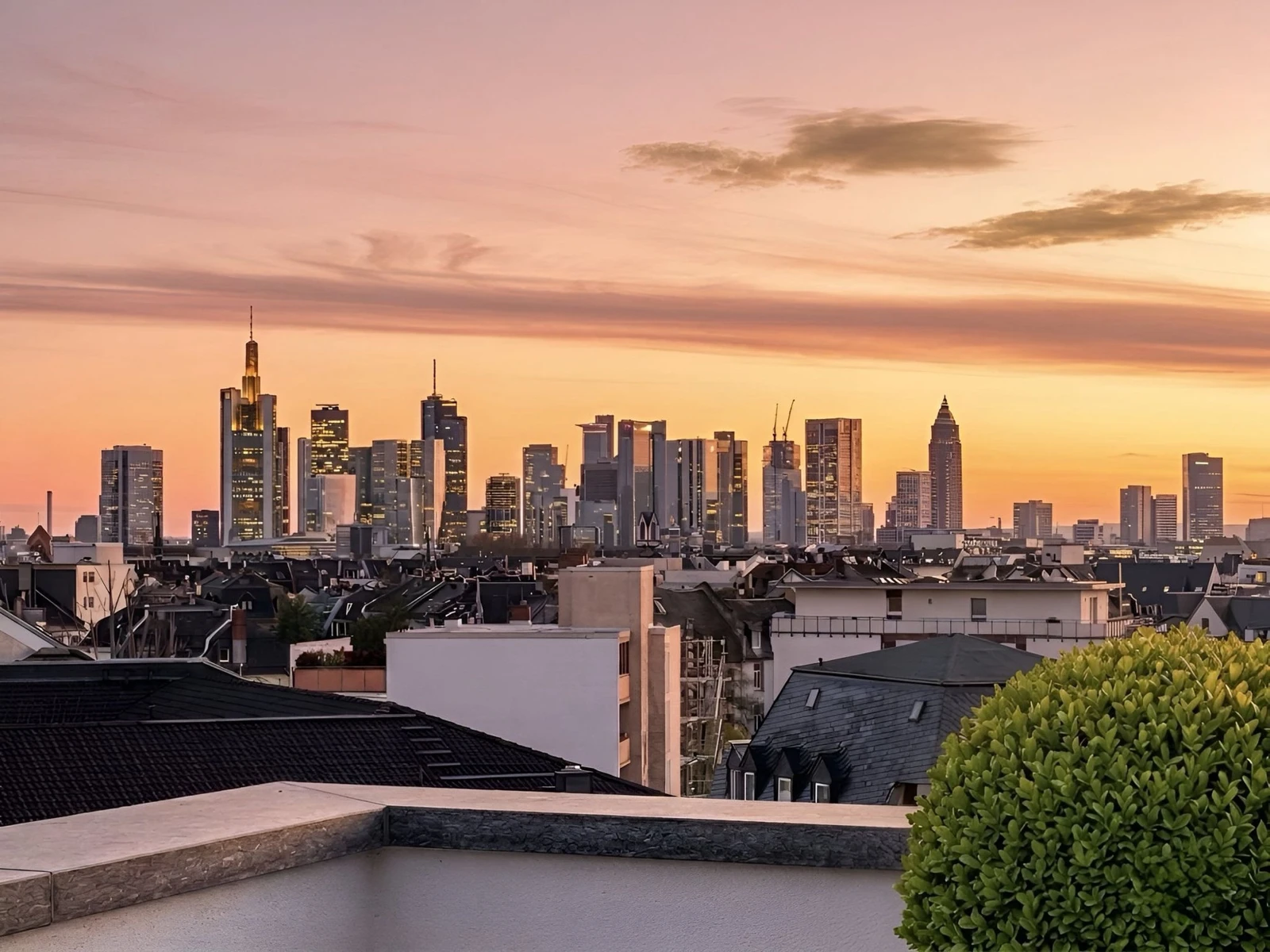 Skyline im Abendlicht